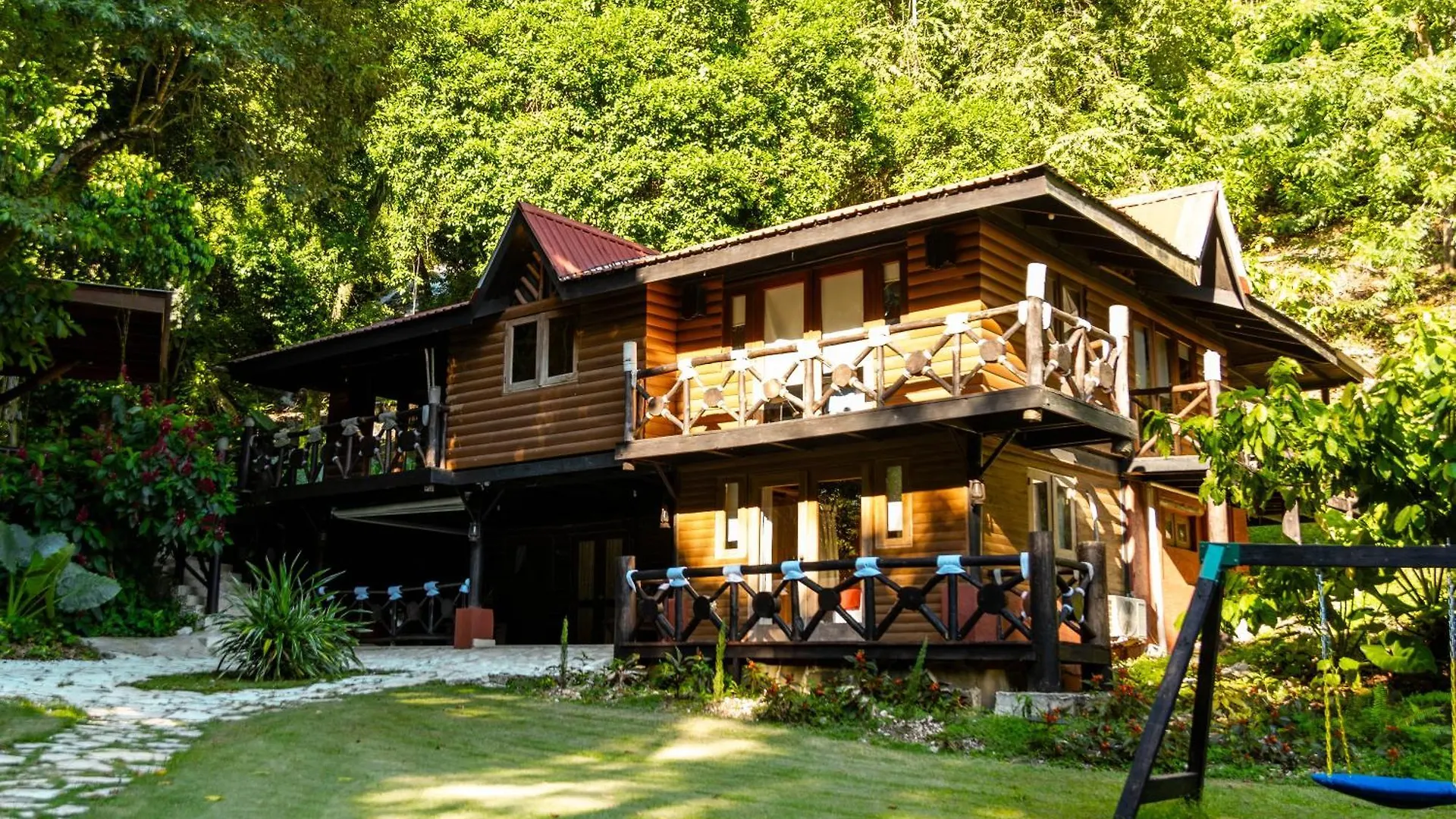 Platon Ecolodge Barahona Hotel