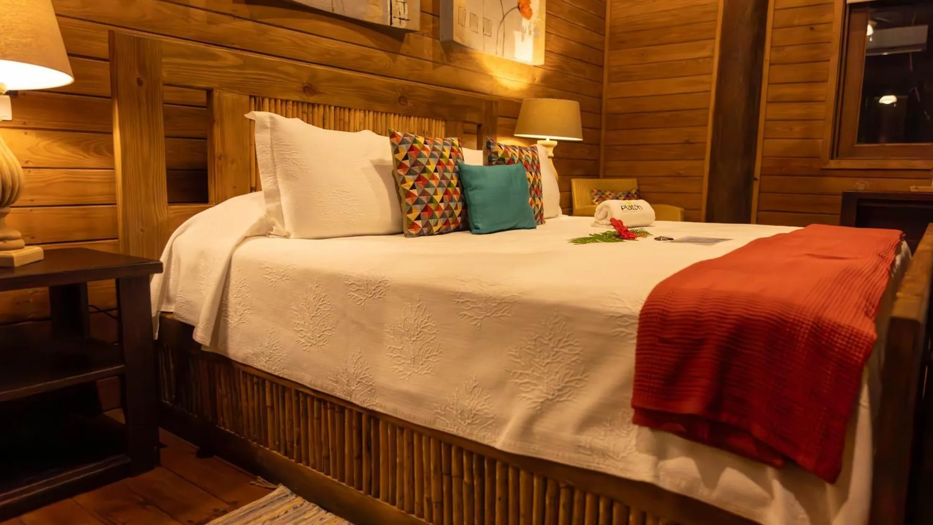Platon Ecolodge Barahona Hotel