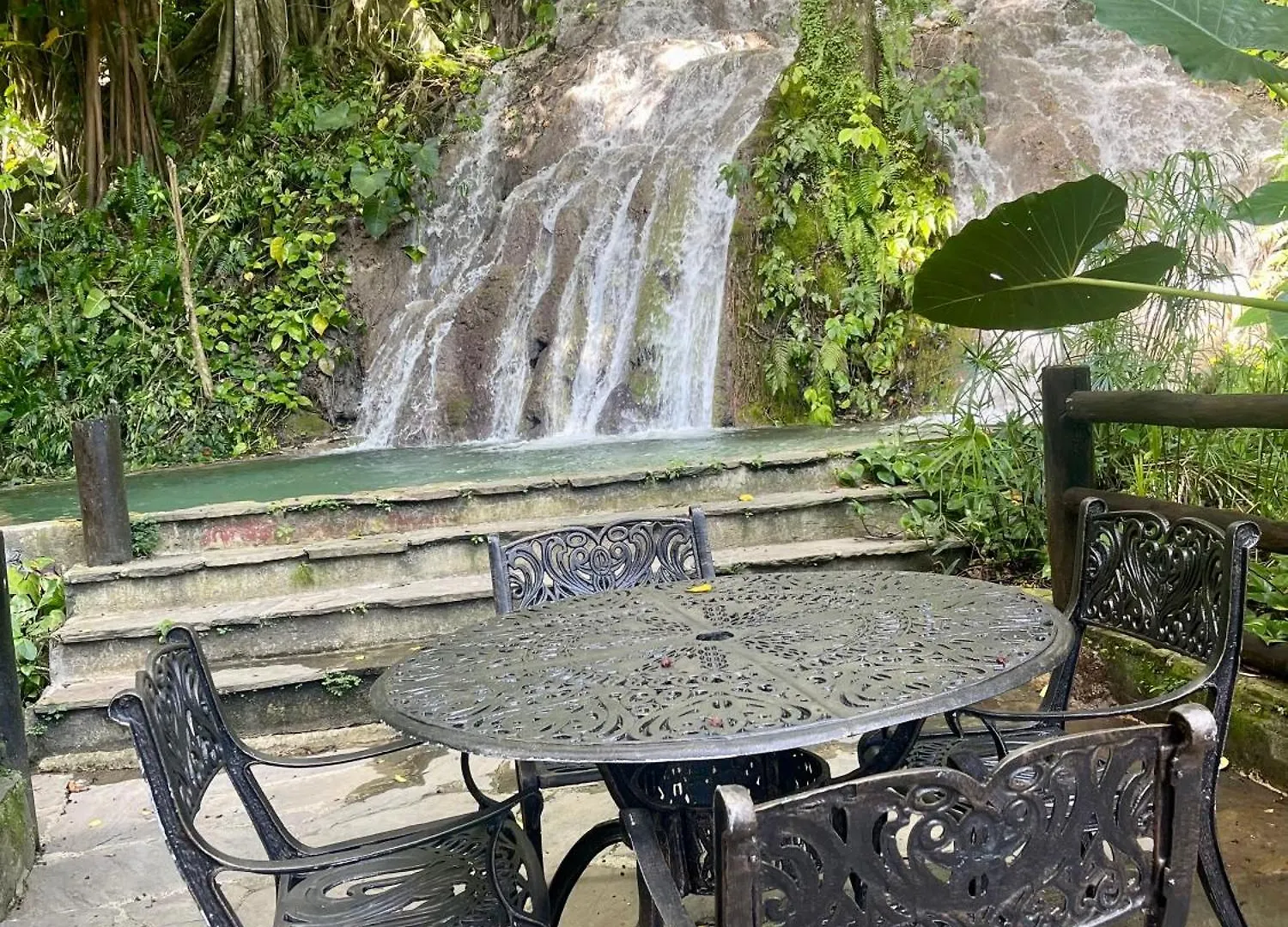 Platon Ecolodge Barahona 3*,
